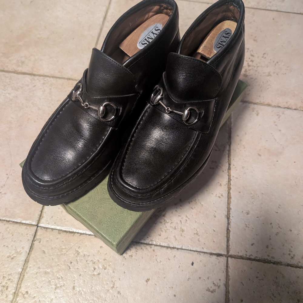 Gucci Black Leather Boots with Silver Detailgucc